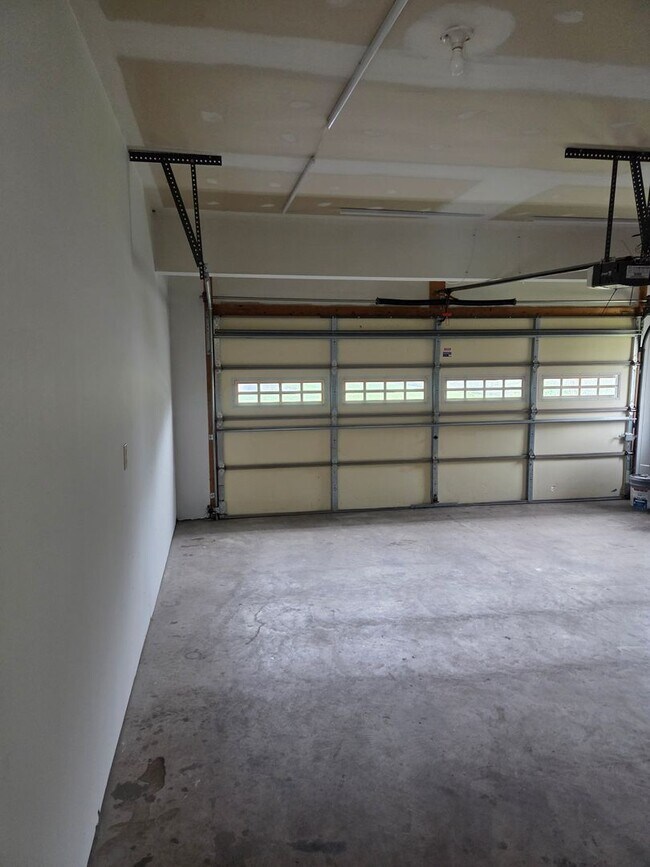 Building Photo - 110 Smith Rd