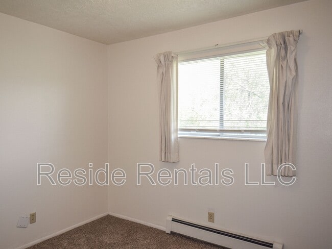 Building Photo - 301 1/2 West 500 North - 2