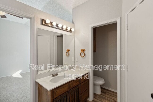 Building Photo - 327 Alyse Rd