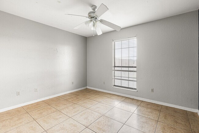 Building Photo - 412 Meadow Mountain Dr