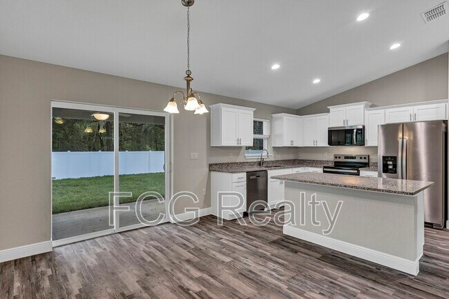 Building Photo - 4 Locust Drive Trail