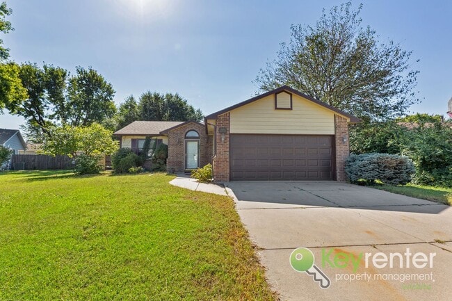 Primary Photo - 3 Bedroom 2 Bathroom Family Ready Home