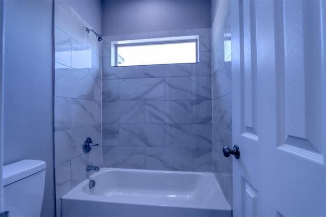 Building Photo - 2813 Belmont Dr