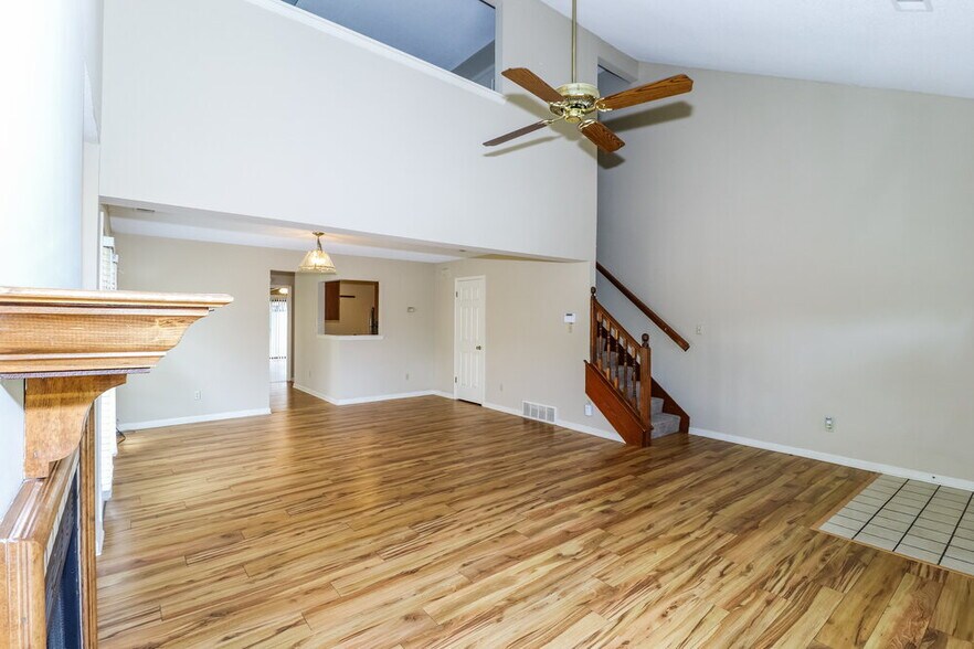 Building Photo - 1611 Oaken Bucket Dr