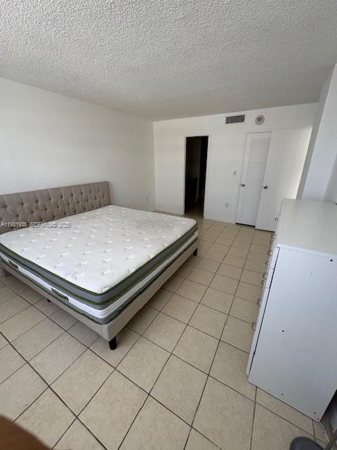 Building Photo - 1833 S Ocean Dr