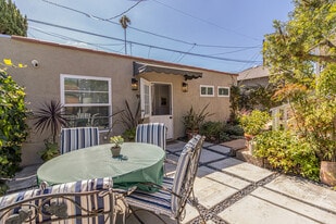 Building Photo - 9116 W 24th St