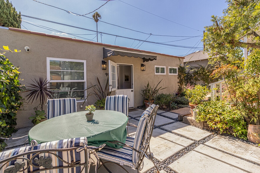 9114 W. 24th Guest House for Lease - 9116 W 24th St