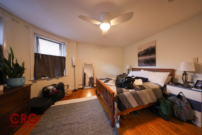 Building Photo - 1728 Beacon St