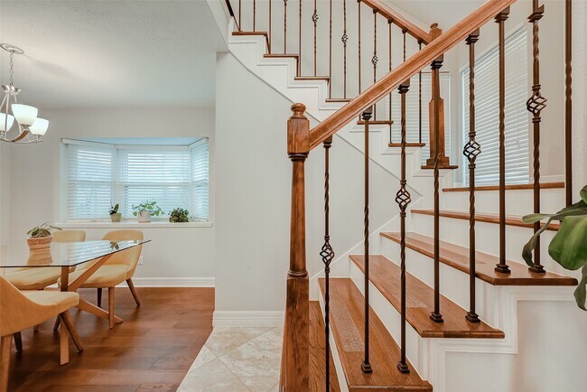 Building Photo - 742 Country Pl Dr