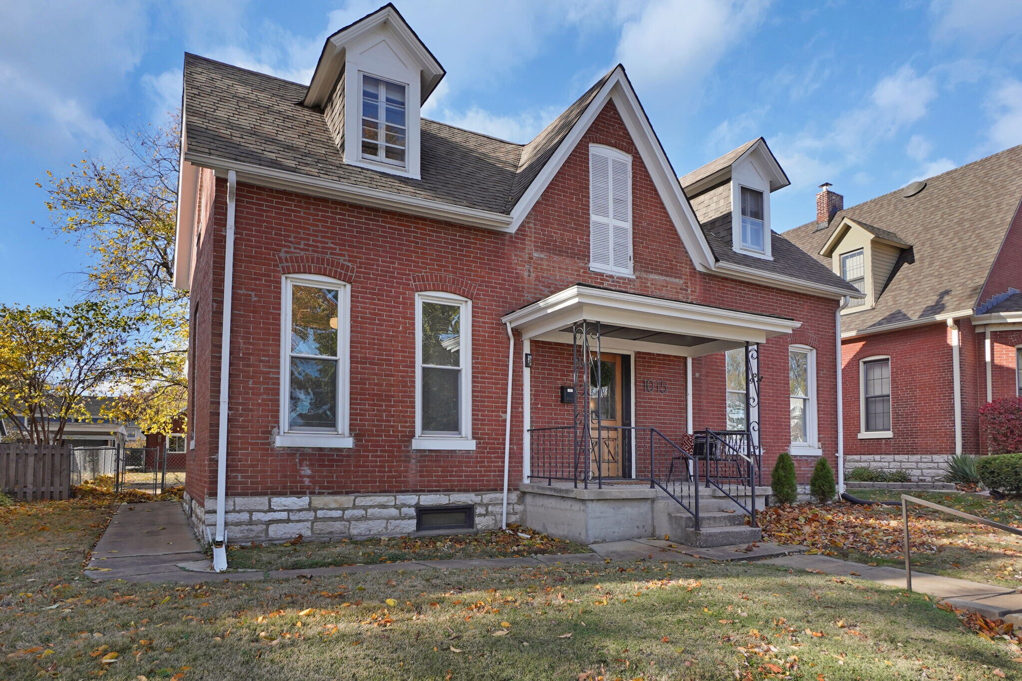 Building Photo - 1015 N 5th St