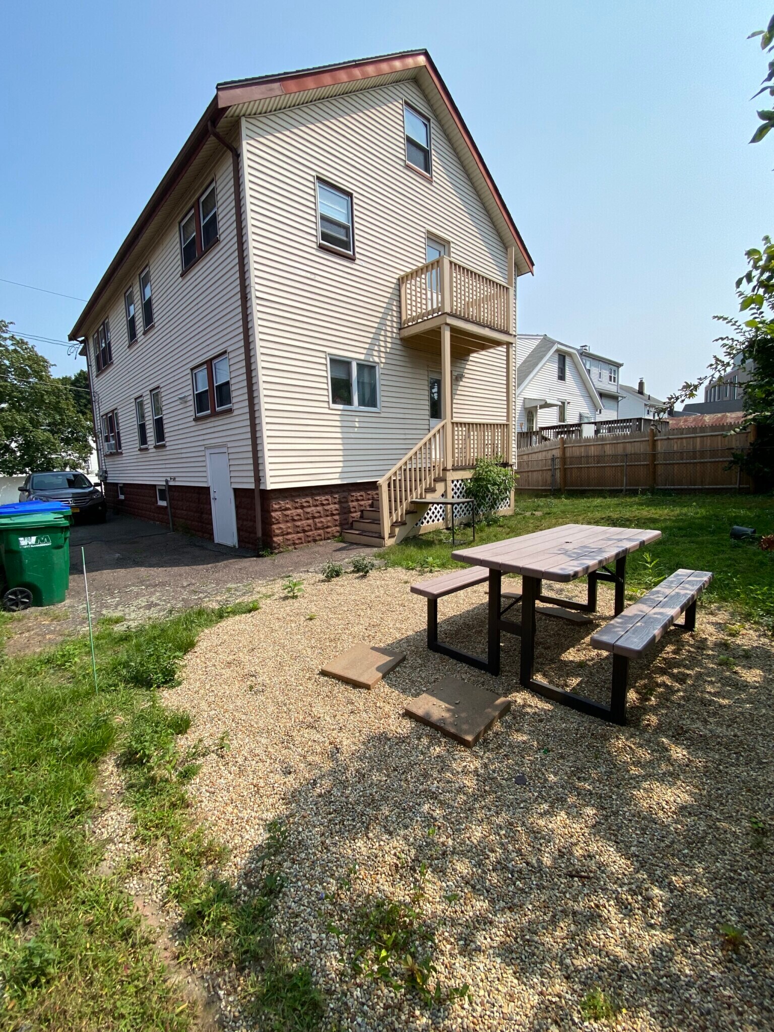 Building Photo - 117 Burget Ave