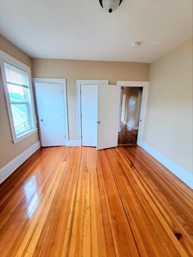 Building Photo - 92 Waumbeck St