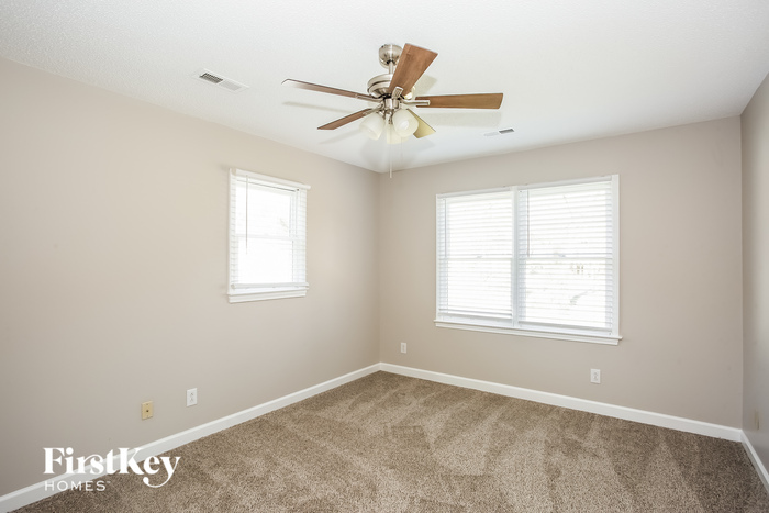 Building Photo - 11306 Quarterhorse Ct