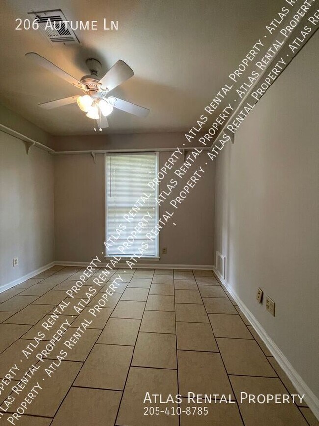 Building Photo - 206 Autume Ln