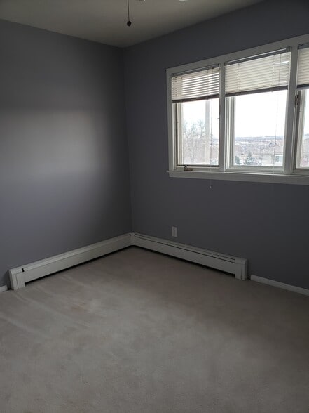Building Photo - 700 N 29th St