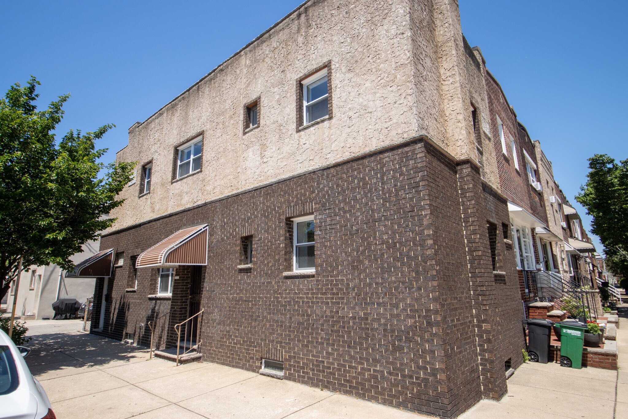Building Photo - 2848 S 11th St