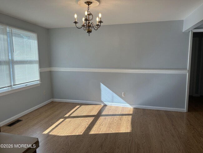 Building Photo - 456 Hulse Ave