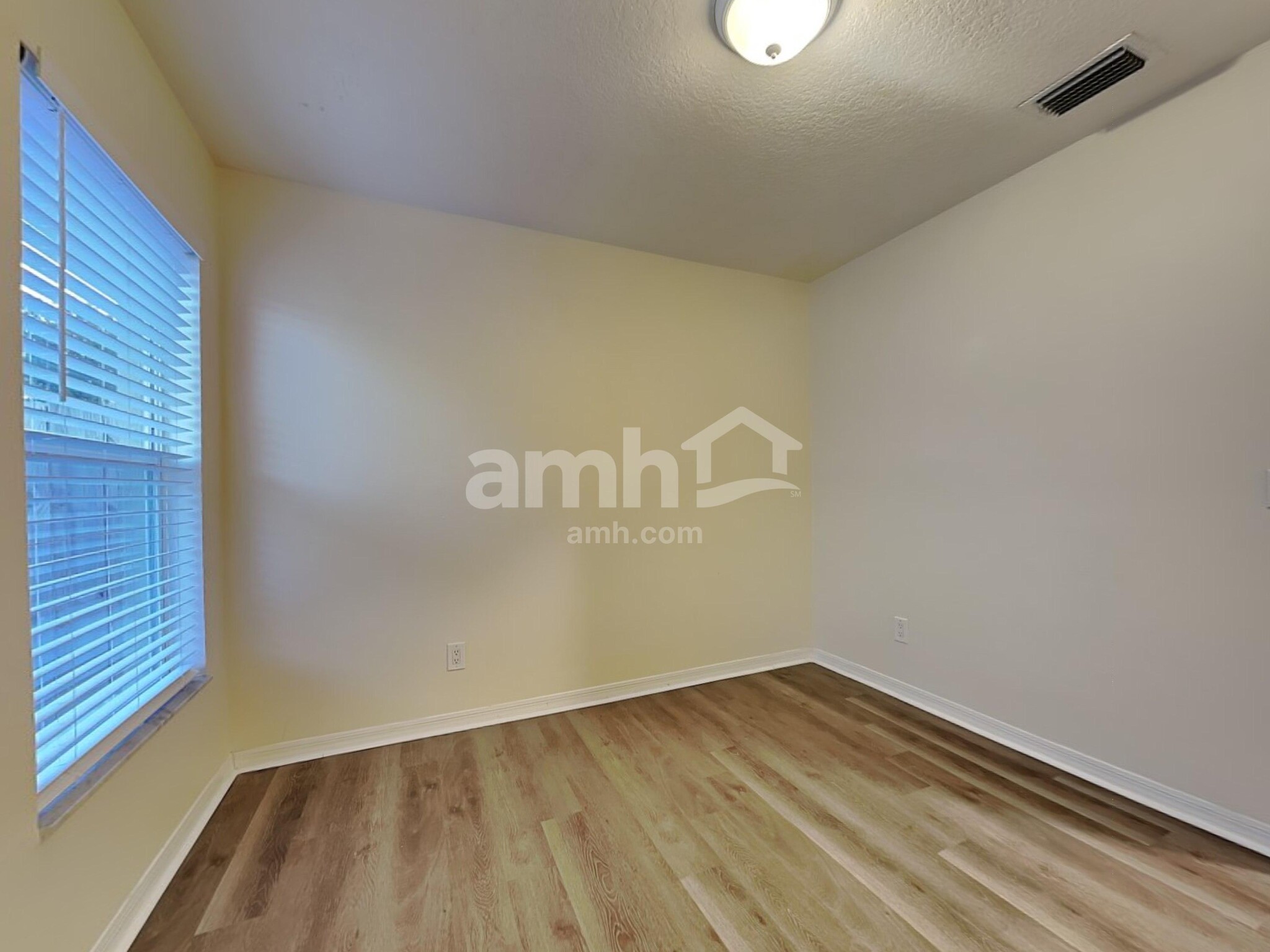 Building Photo - 11906 Timberhill Dr