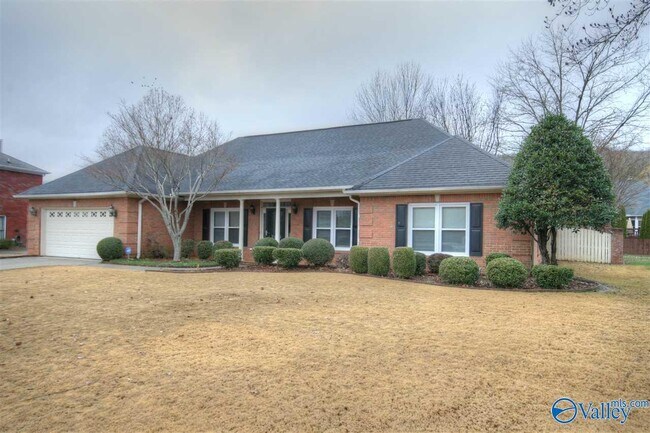 Building Photo - 2654 Quarter Ln SE