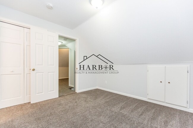 Building Photo - 27 8th St NW