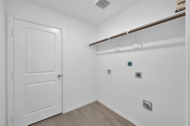 Building Photo - 3795 Solanum Dr