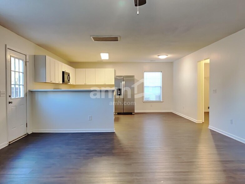 Building Photo - 223 Eagle Ridge Rd