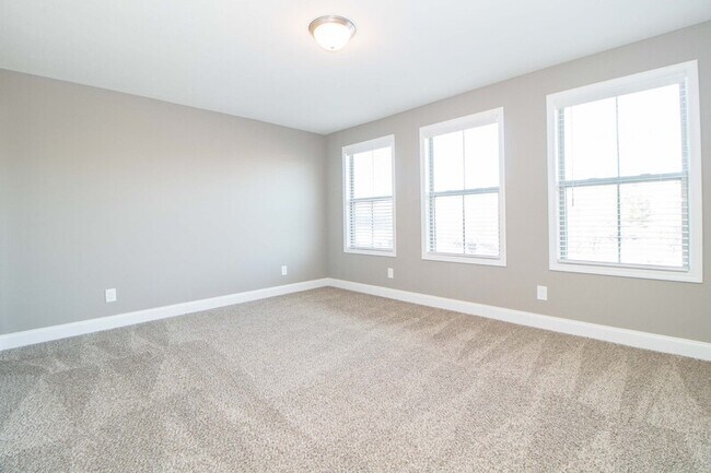Building Photo - 325-C Landrum Place