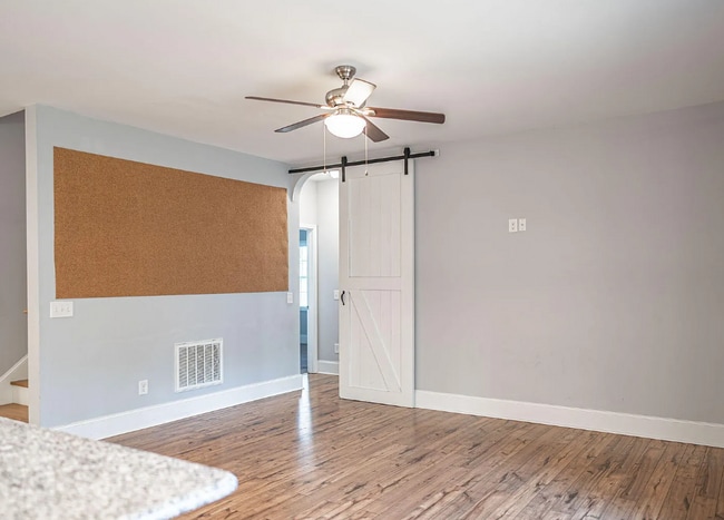 Building Photo - 2 Sawmill Ct