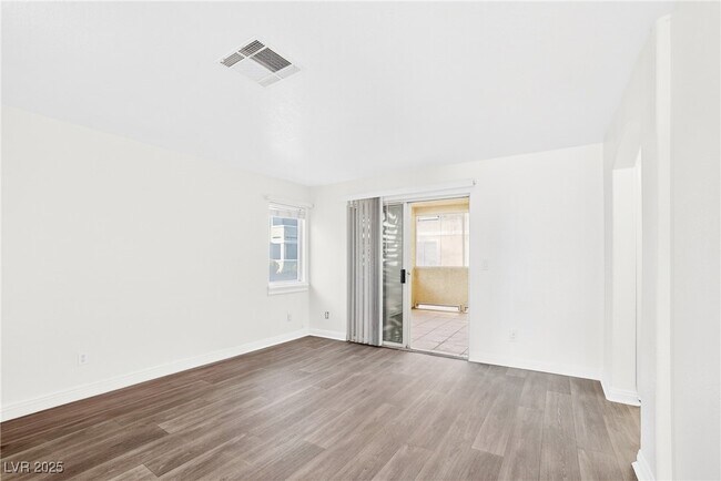 Building Photo - 1509 Linnbaker Ln