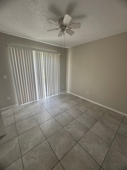Building Photo - 2161 Jessa Dr