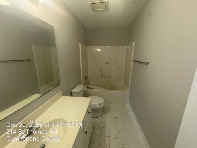 Building Photo - 314 St Thomas Rd