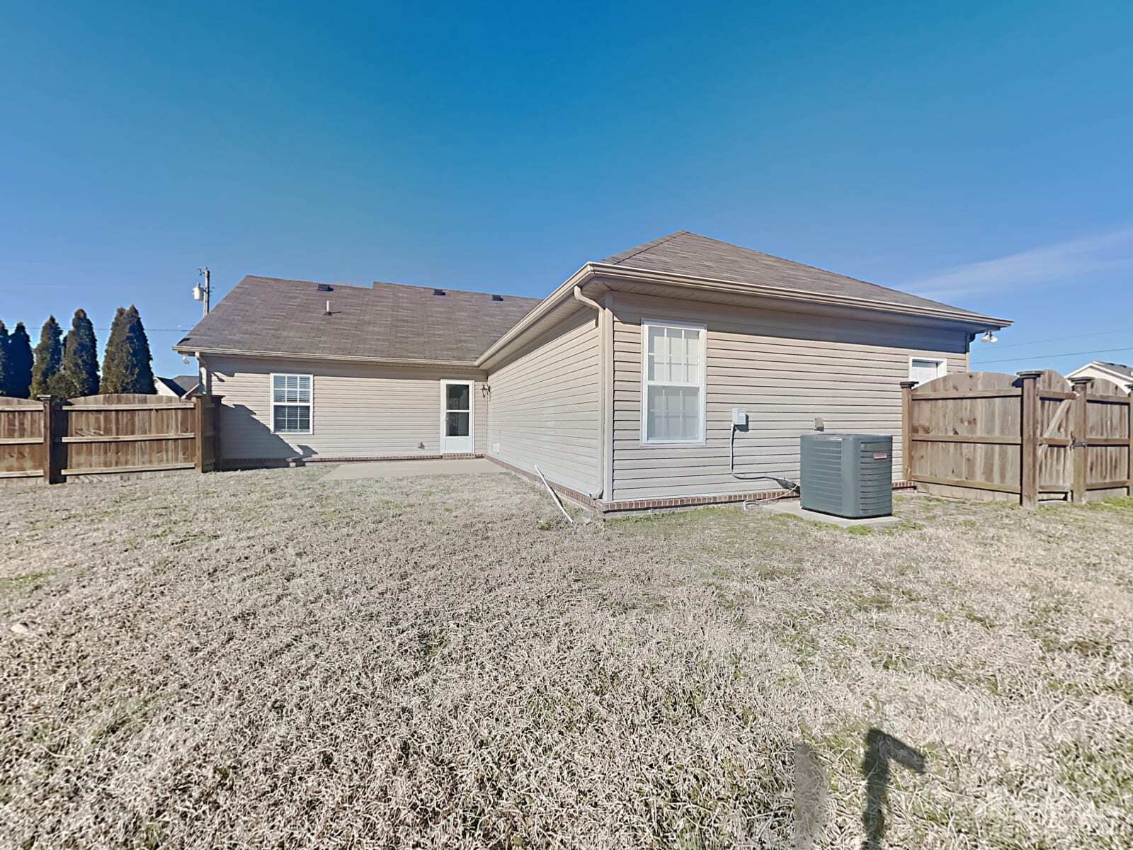 Building Photo - 901 Laramie Ct