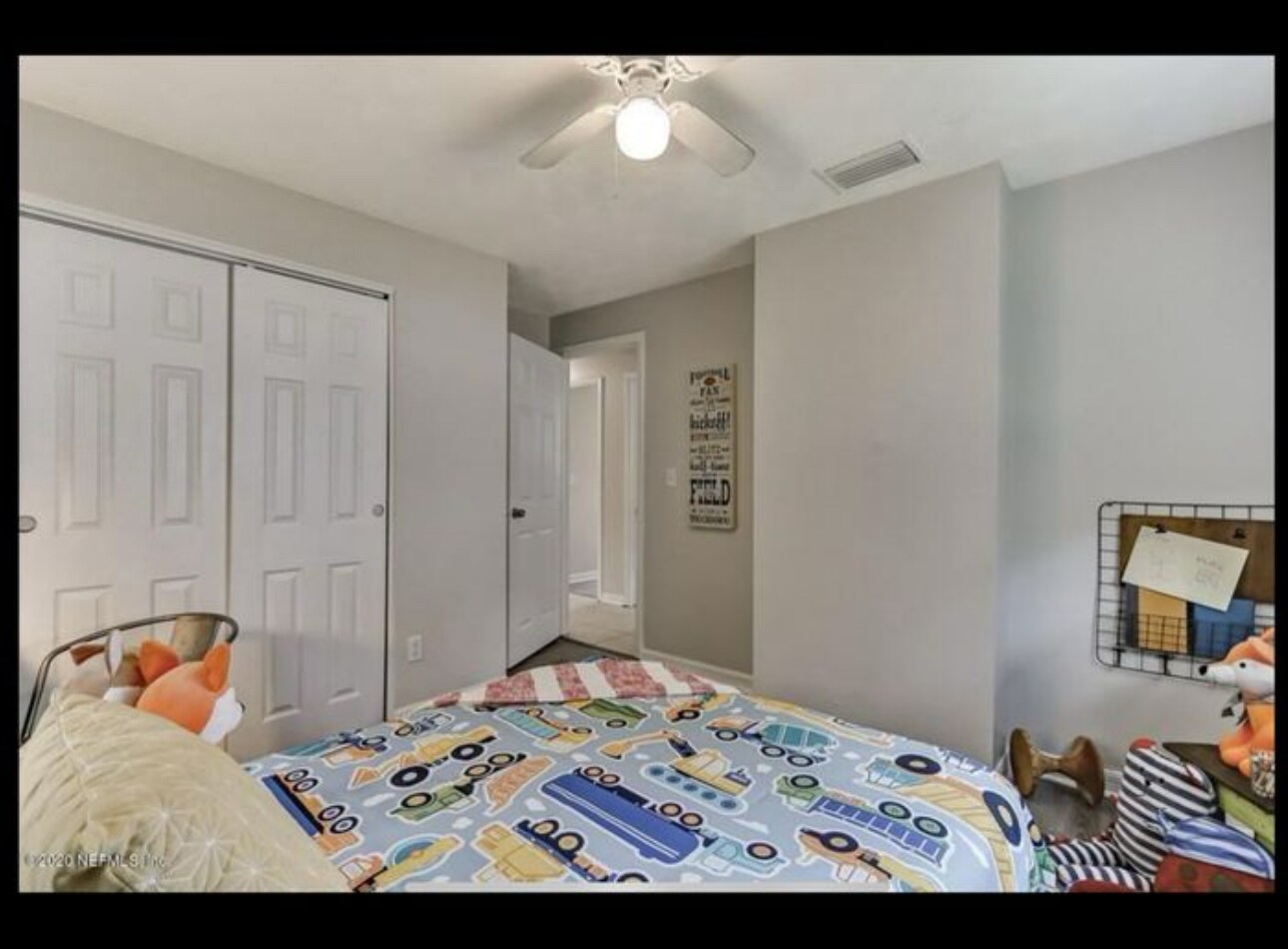 Building Photo - 4261 Key Largo Dr