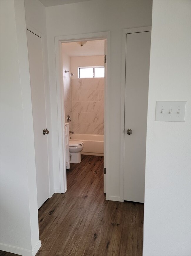 Building Photo - 260 Manini Pl