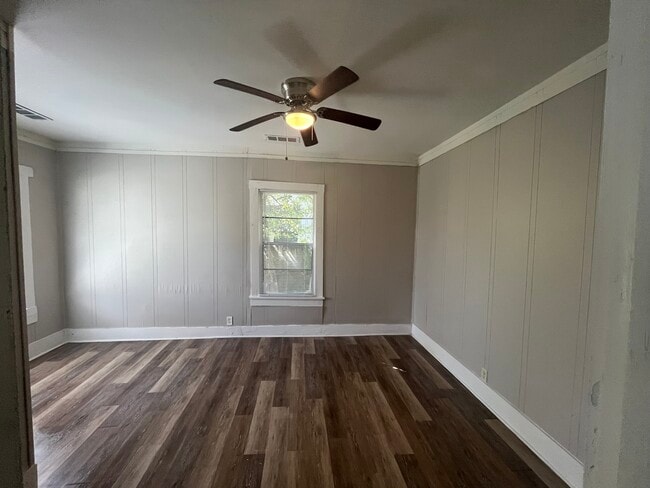 Building Photo - 1812 S Martin St