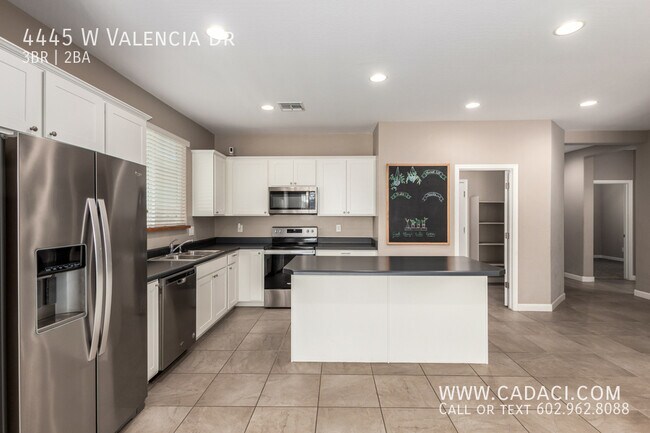 Building Photo - 4445 W Valencia Dr