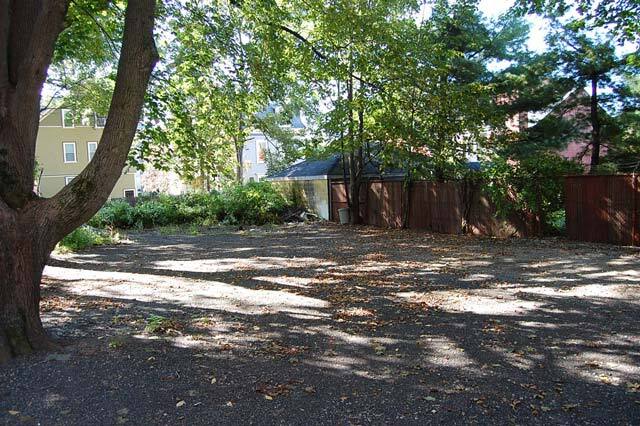 Building Photo - 65 Carrington Ave