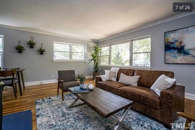 Building Photo - Updated 3 Bedroom Ranch with Stunning Details in Trinity Park - Fenced-in Yard, Pet Friendly!
