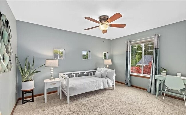 Building Photo - Lake Stevens 4 Bed, 2.5 Bath - For Rent