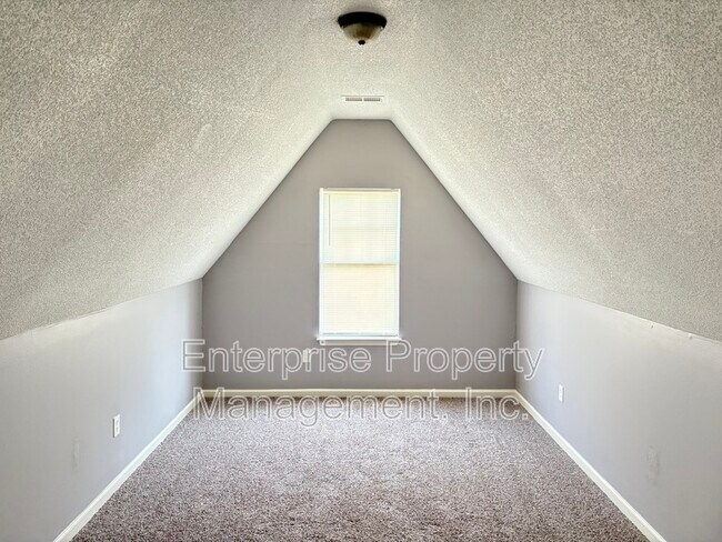 Building Photo - 4429 S Cedar Bark Cove