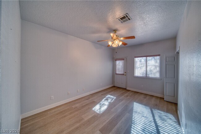 Building Photo - 3000 Pebble Beach Ave