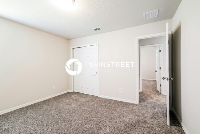 Building Photo - 4 Bedroom Pet-Friendly Home in Davenport, FL with Main Street Renewal
