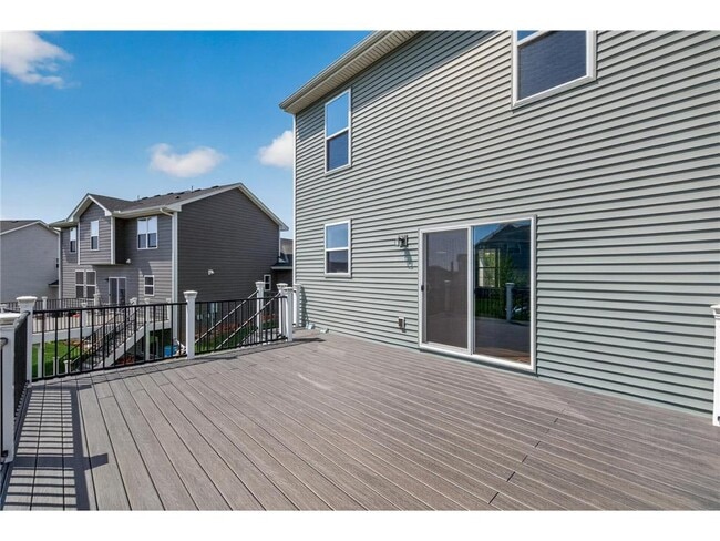 Building Photo - 1559 Edgebrook Ln