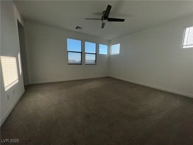 Building Photo - 549 Everett Ridge Ave