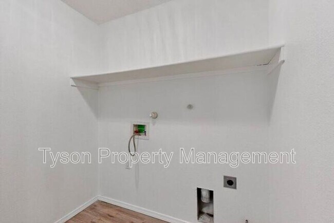 Building Photo - 6605 Ventana Hills Rd NW