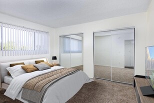 Building Photo - Variel Villas