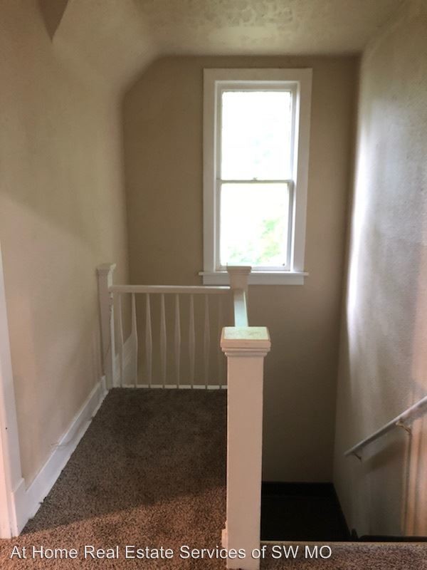 Building Photo - 1221 N Jefferson Ave