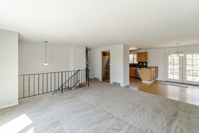 Building Photo - Gorgeous Single Family Home in Spokane's S...