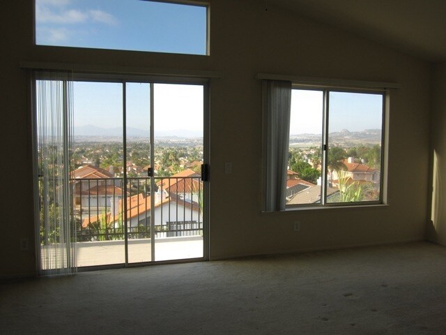Building Photo - 4972 Overlook Dr