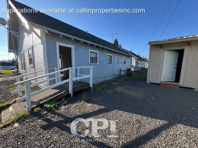 Building Photo - MOVE IN SPECIAL- $99 FIRST MONTH RENT!